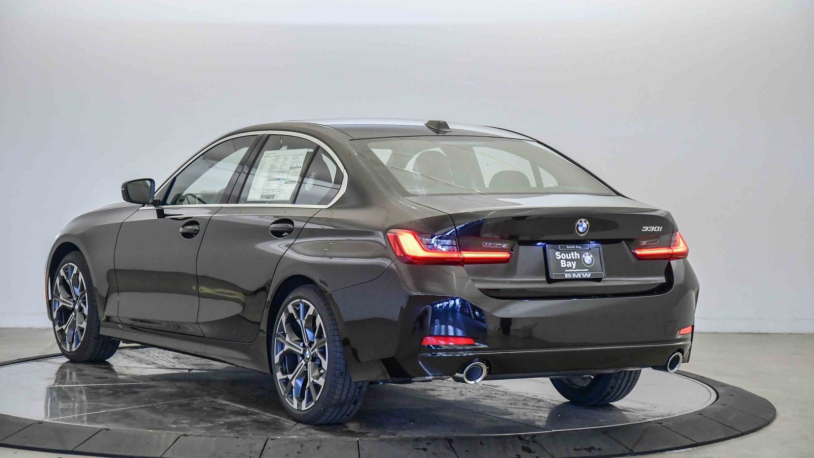 New 2026 BMW 330i Sedan w/ Premium Package image 2