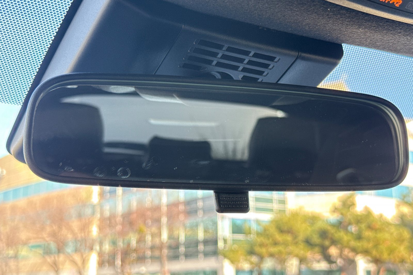 Used 2025 Toyota Corolla SE image 24