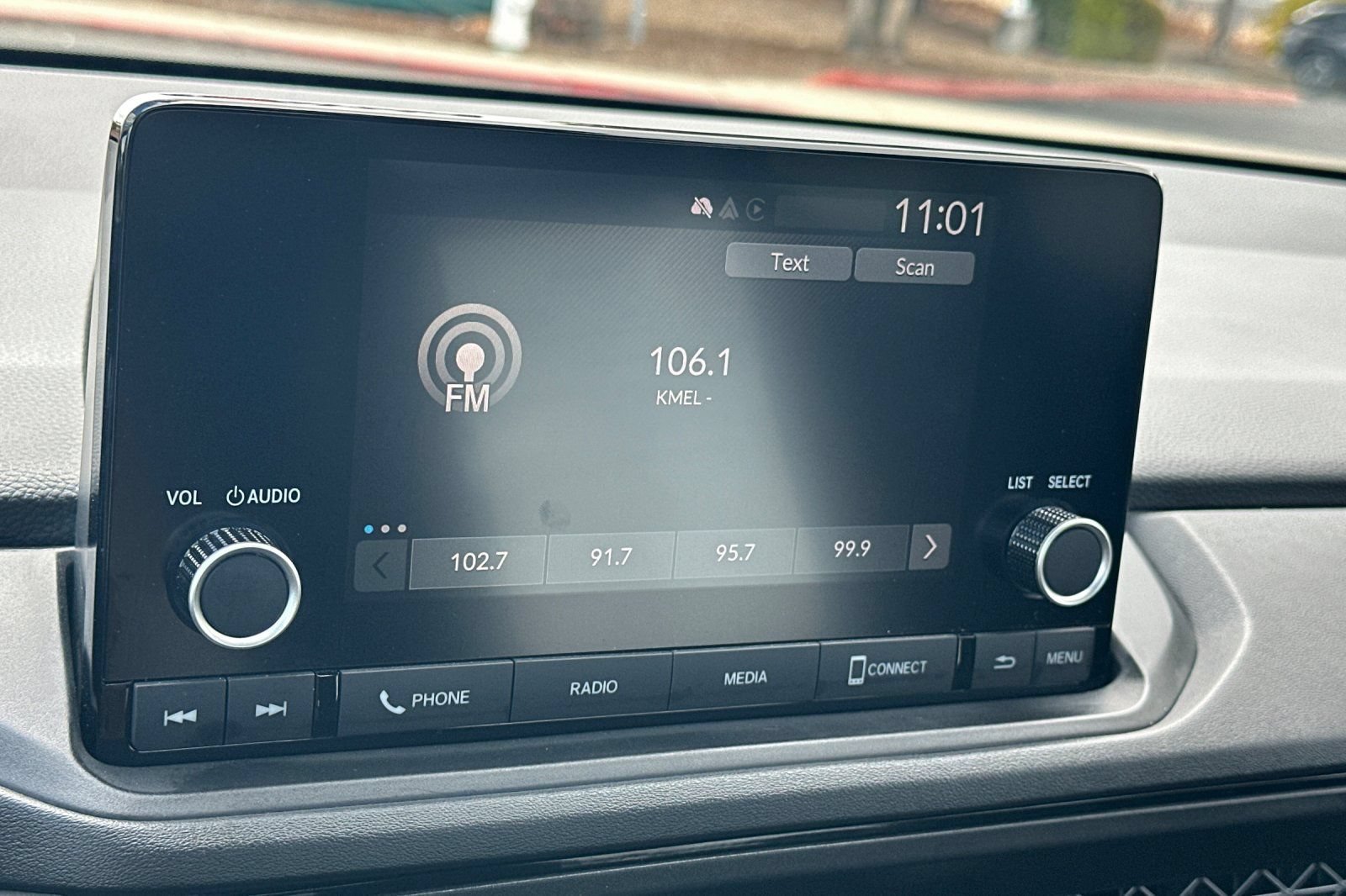 Certified 2024 Honda Accord EX image 17