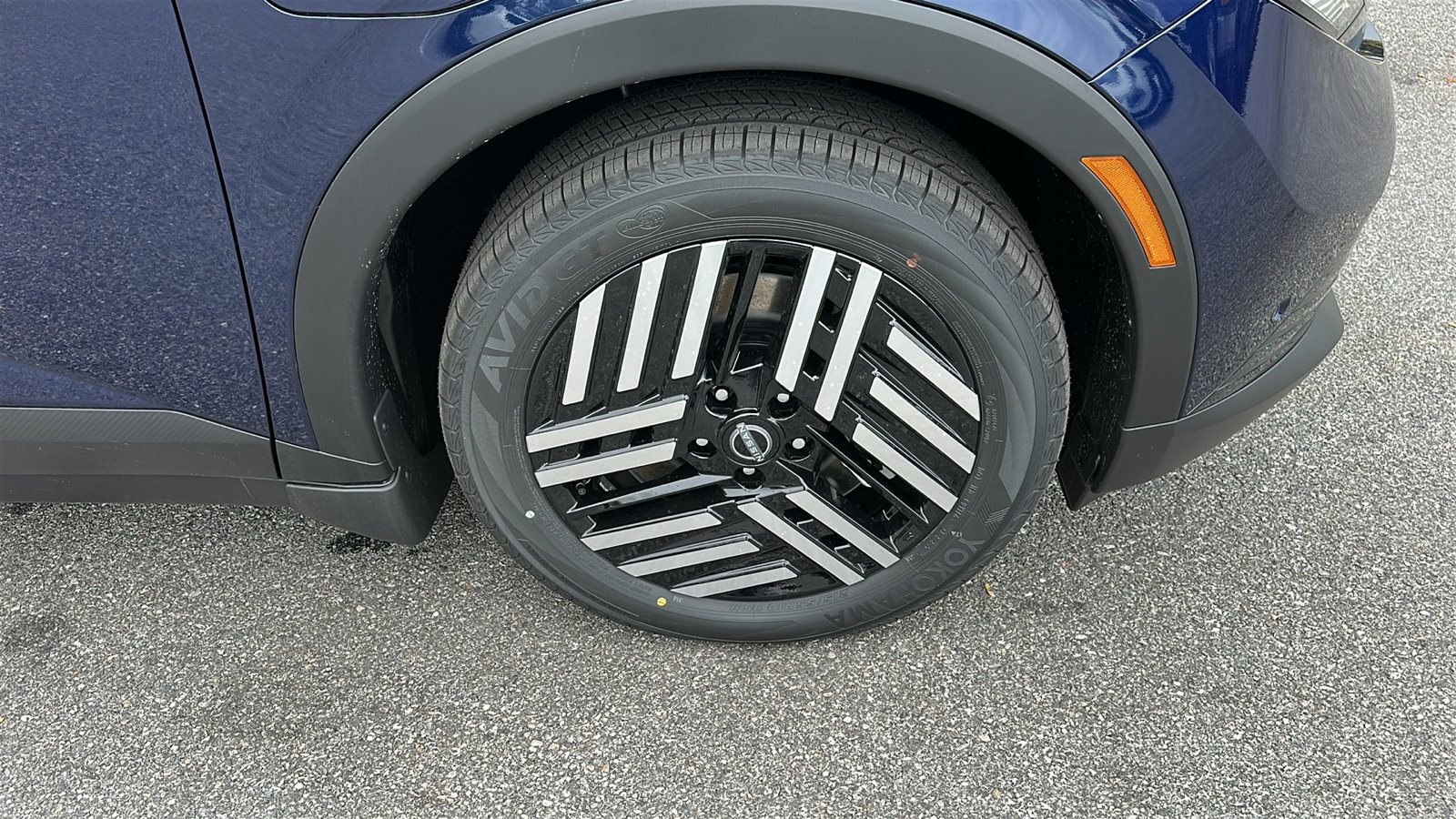 New 2026 Nissan Leaf SV+ w/ Floor Mat Package (SV+) FWD image 6