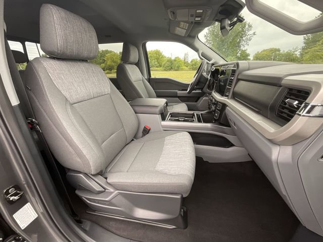 New 2026 Ford F250 XLT w/ XLT Premium Package image 24