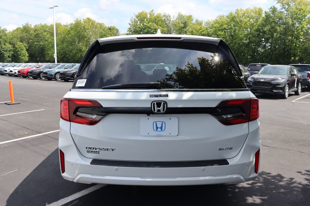 Certified 2026 Honda Odyssey Elite image 4
