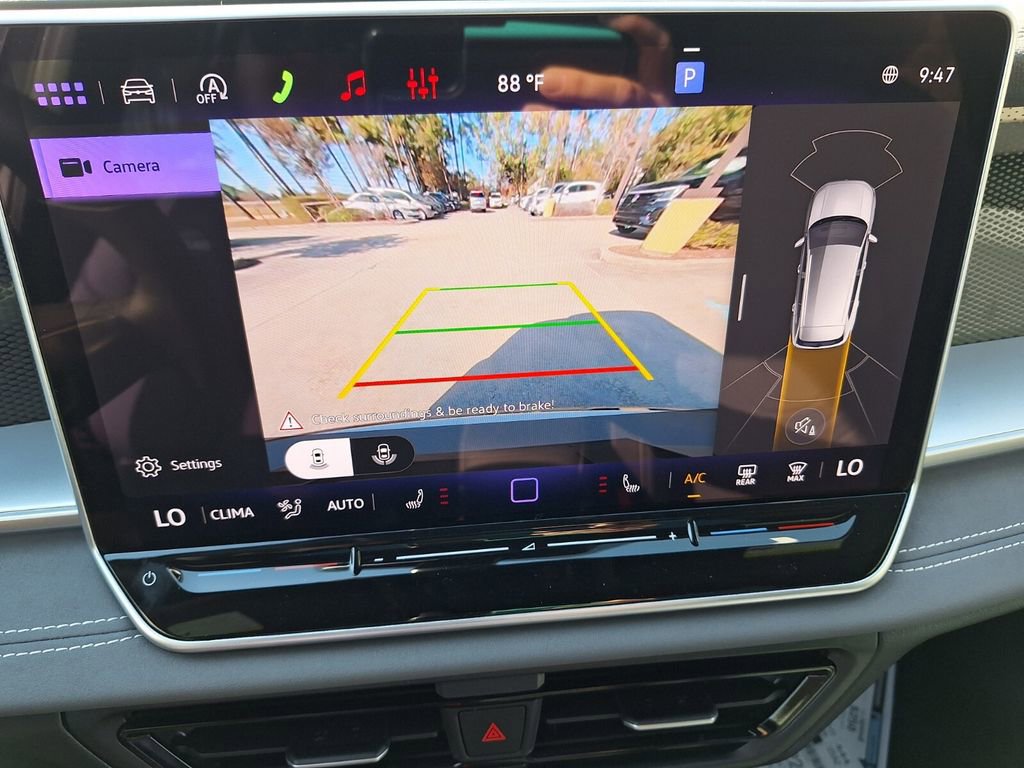 New 2026 Volkswagen Tiguan SE R-Line image 16