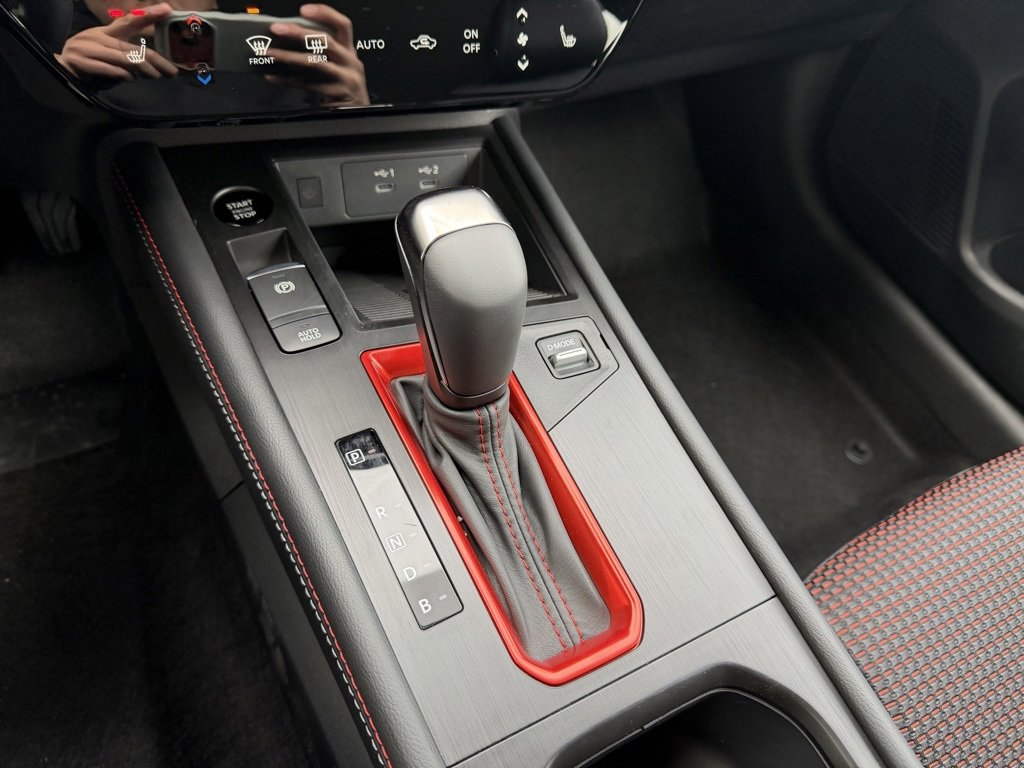 New 2026 Nissan Kicks SR w/ Cold Weather Package image 25