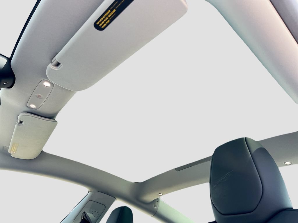 Used 2025 Tesla Model 3 Long Range RWD image 33