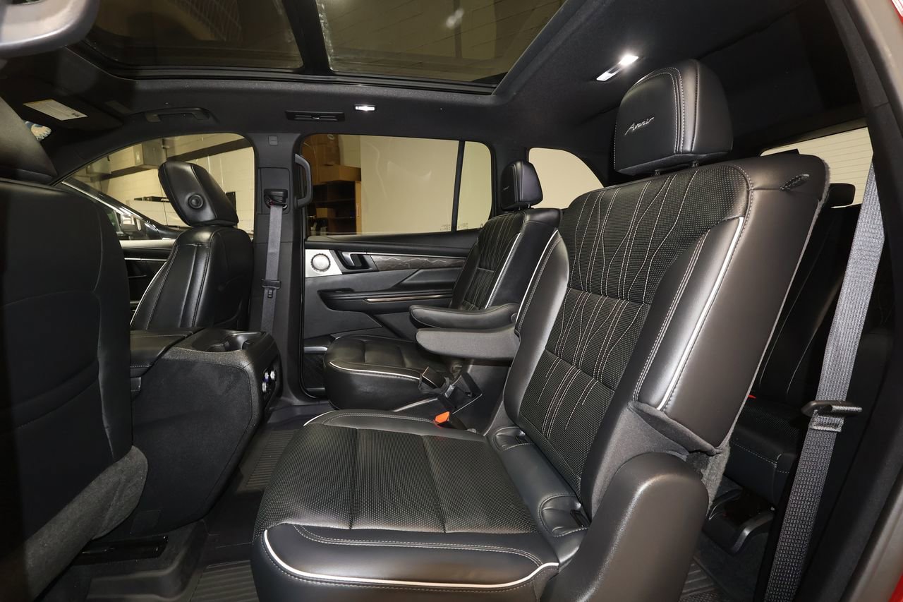 Certified 2025 Buick Enclave Avenir w/ Super Cruise Package image 24