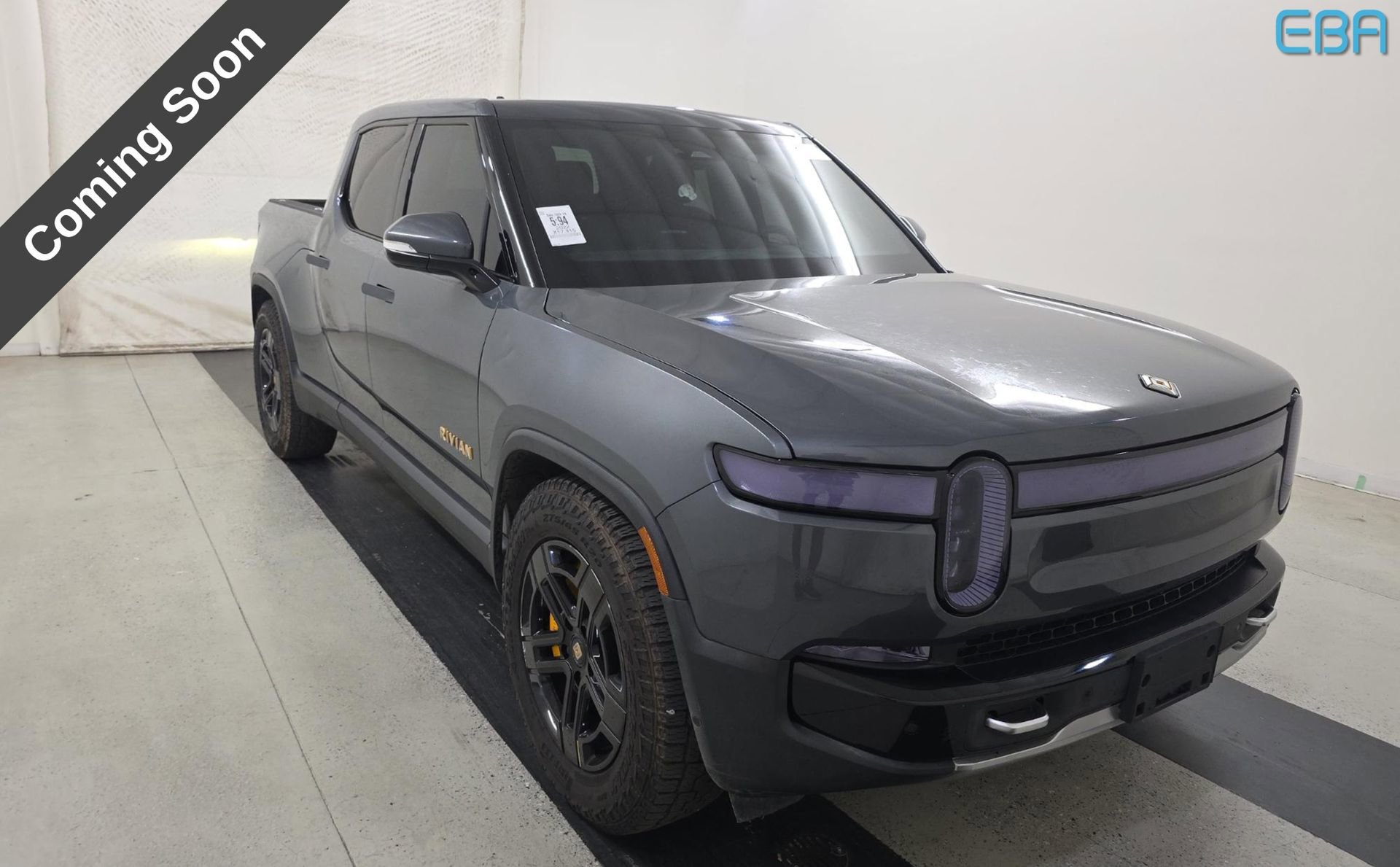 Used 2022 Rivian R1T Adventure image 1