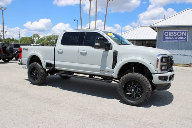 Used 2025 Ford F250 Lariat w/ Black Appearance Package AWD/4WD image 15