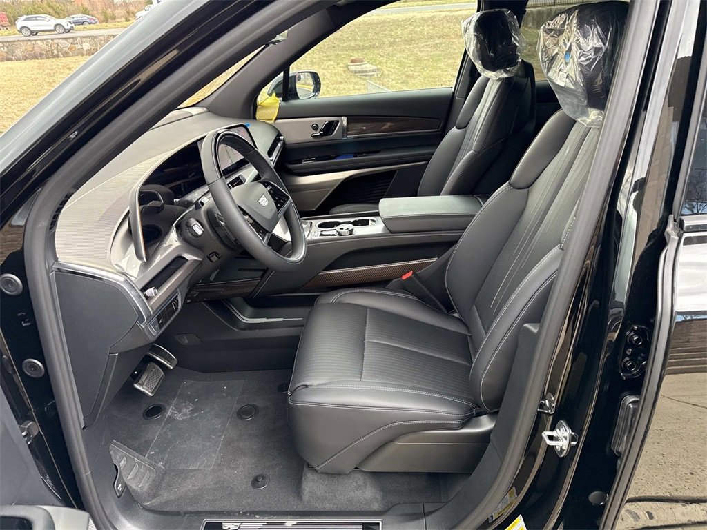 New 2026 Cadillac Vistiq Sport image 8