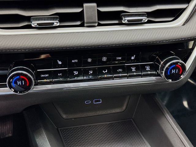 New 2026 Chevrolet Equinox LT image 18