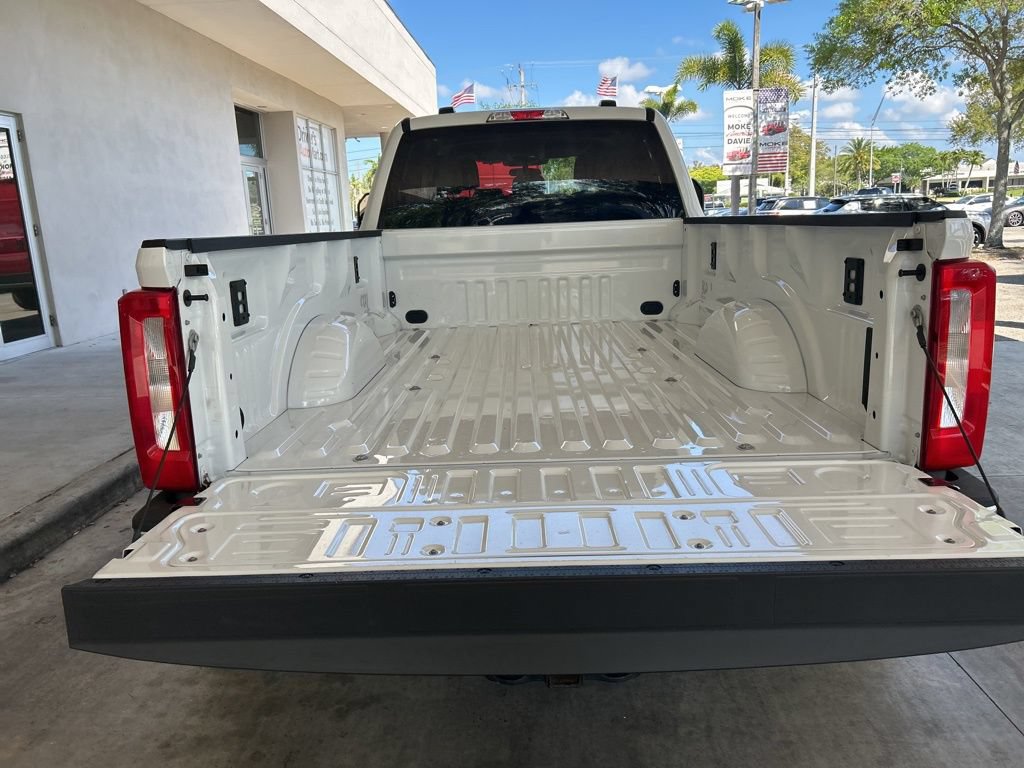 Used 2025 Ford F350 XLT w/ FX4 Off-Road Package AWD/4WD image 38