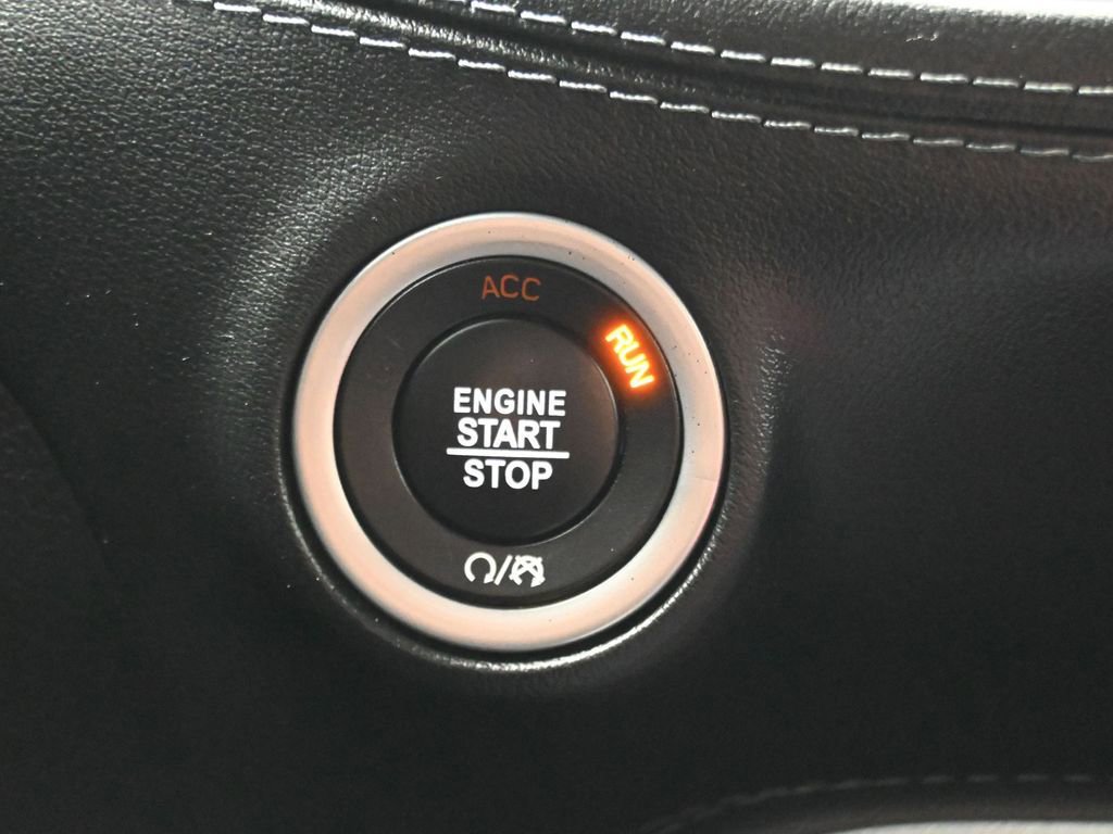 Used 2022 Dodge Challenger R/T Scat Pack image 17