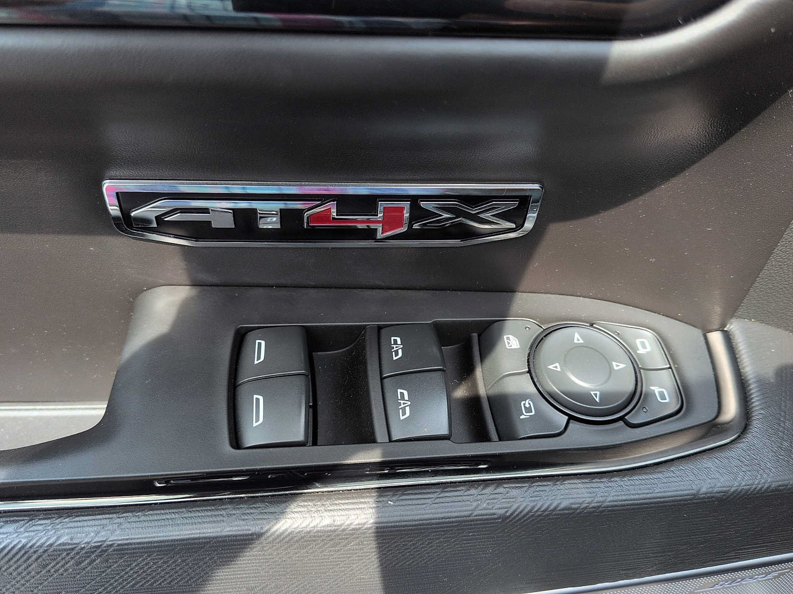 Used 2023 GMC Sierra 1500 AT4X AWD/4WD image 17