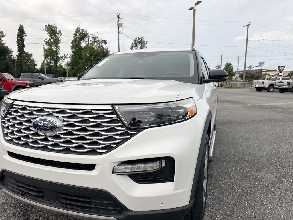 Used 2021 Ford Explorer Platinum w/ Equipment Group 601A AWD/4WD image 9