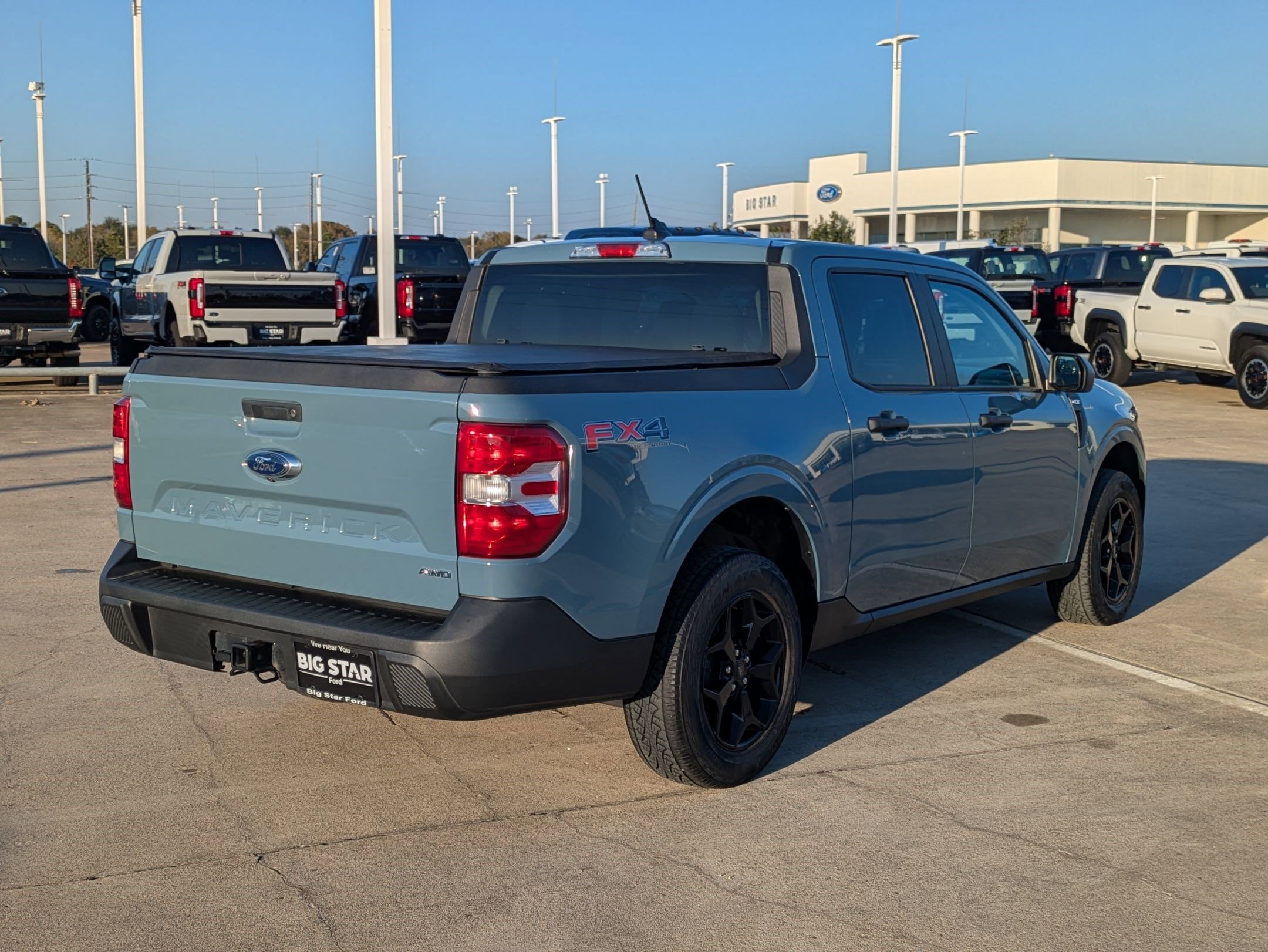 Used 2022 Ford Maverick XLT w/ Equipment Group 300A Standard image 3