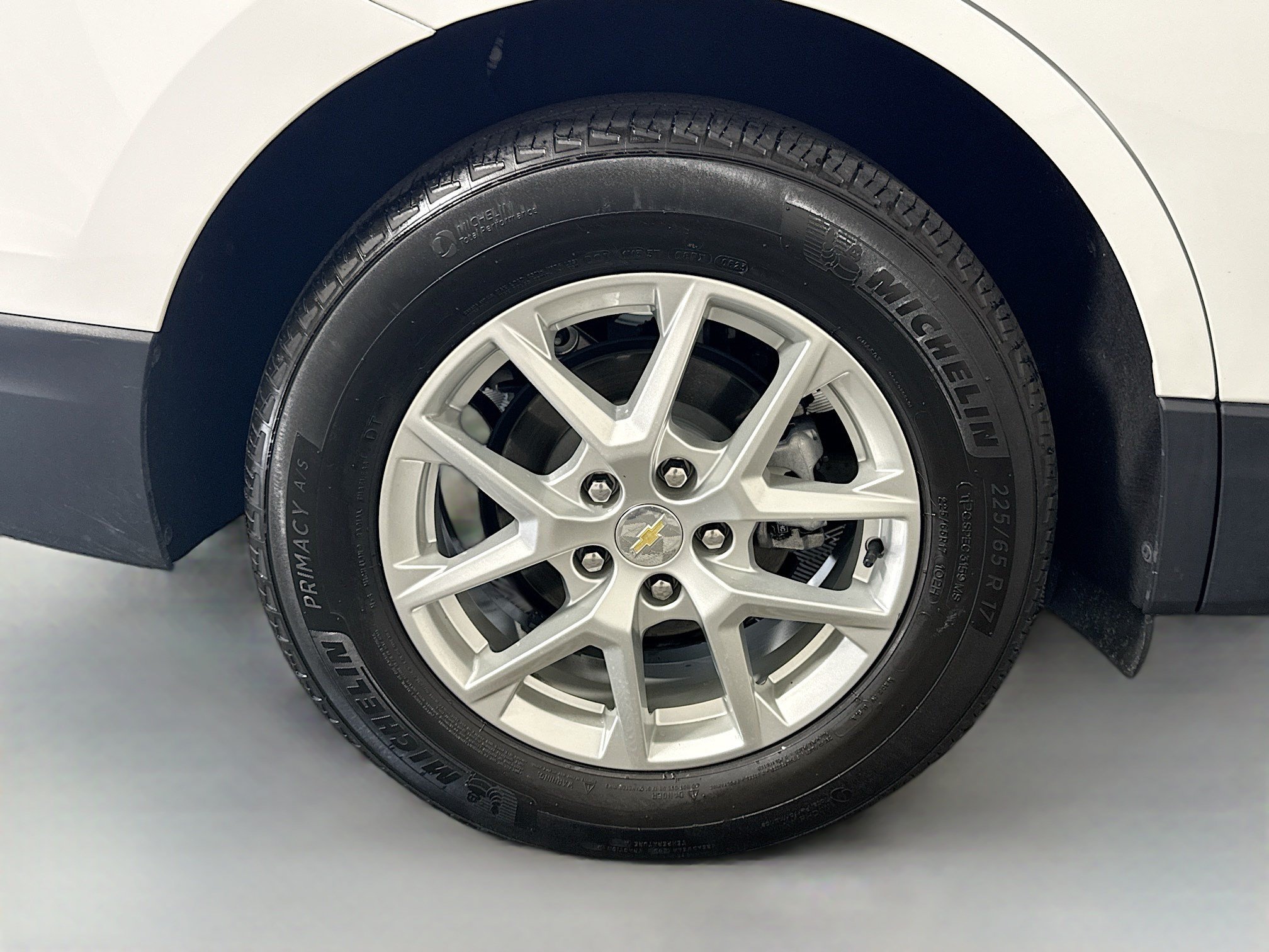Used 2023 Chevrolet Equinox LT FWD image 33