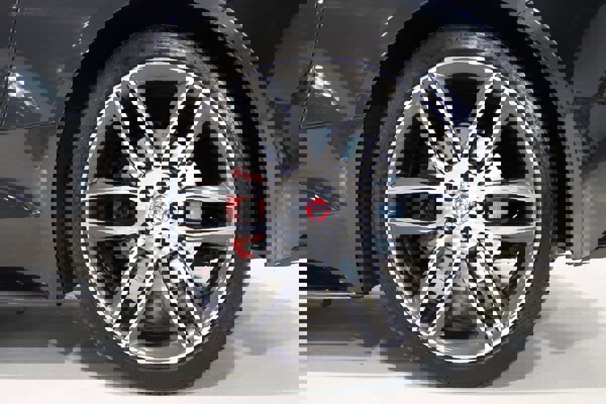 Used 2021 Jaguar F-TYPE R-Dynamic image 88