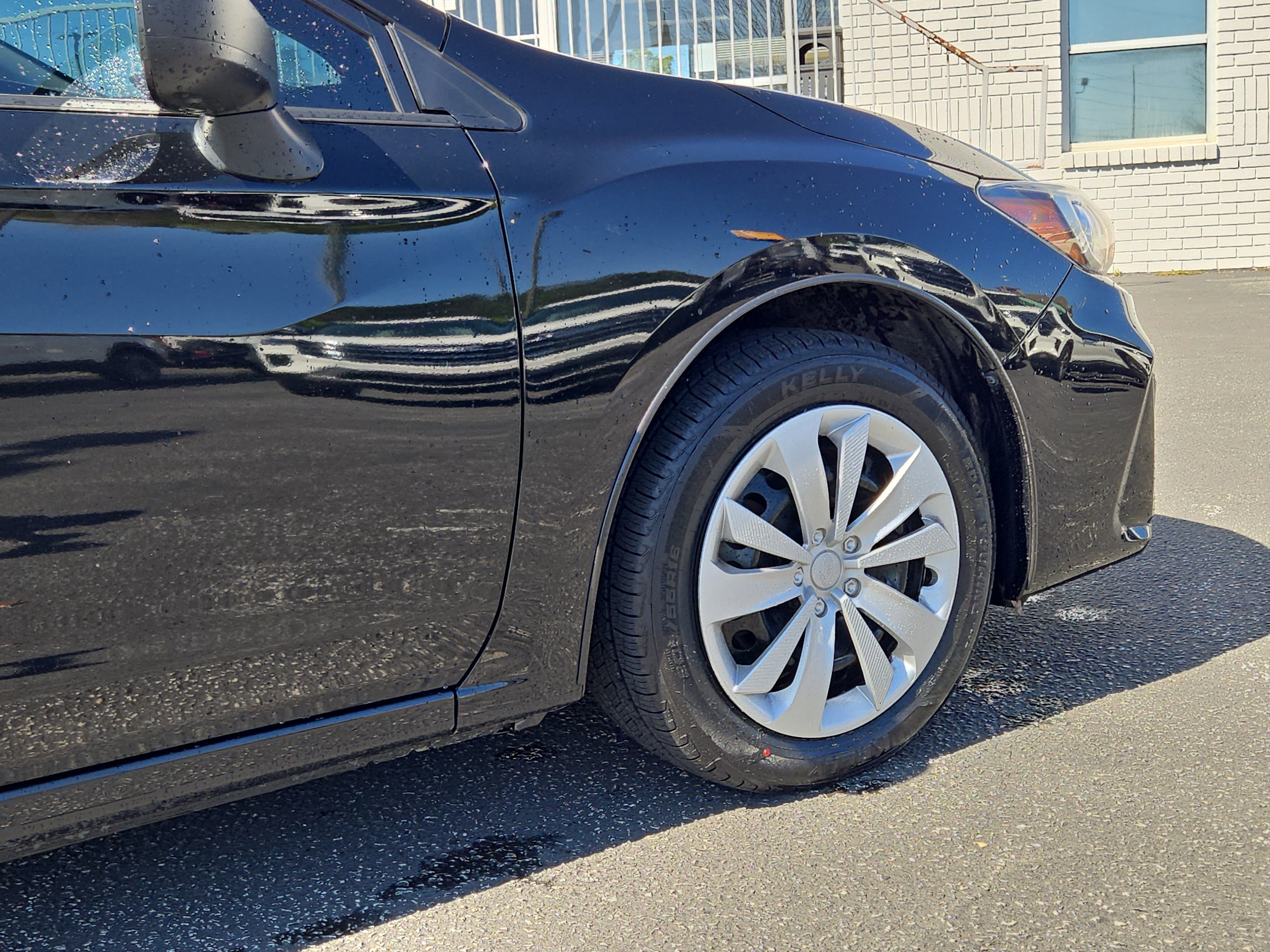 Used 2018 Subaru Impreza 2.0i image 12