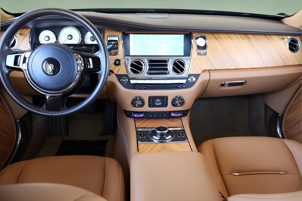 Used 2016 Rolls-Royce Wraith RWD image 16