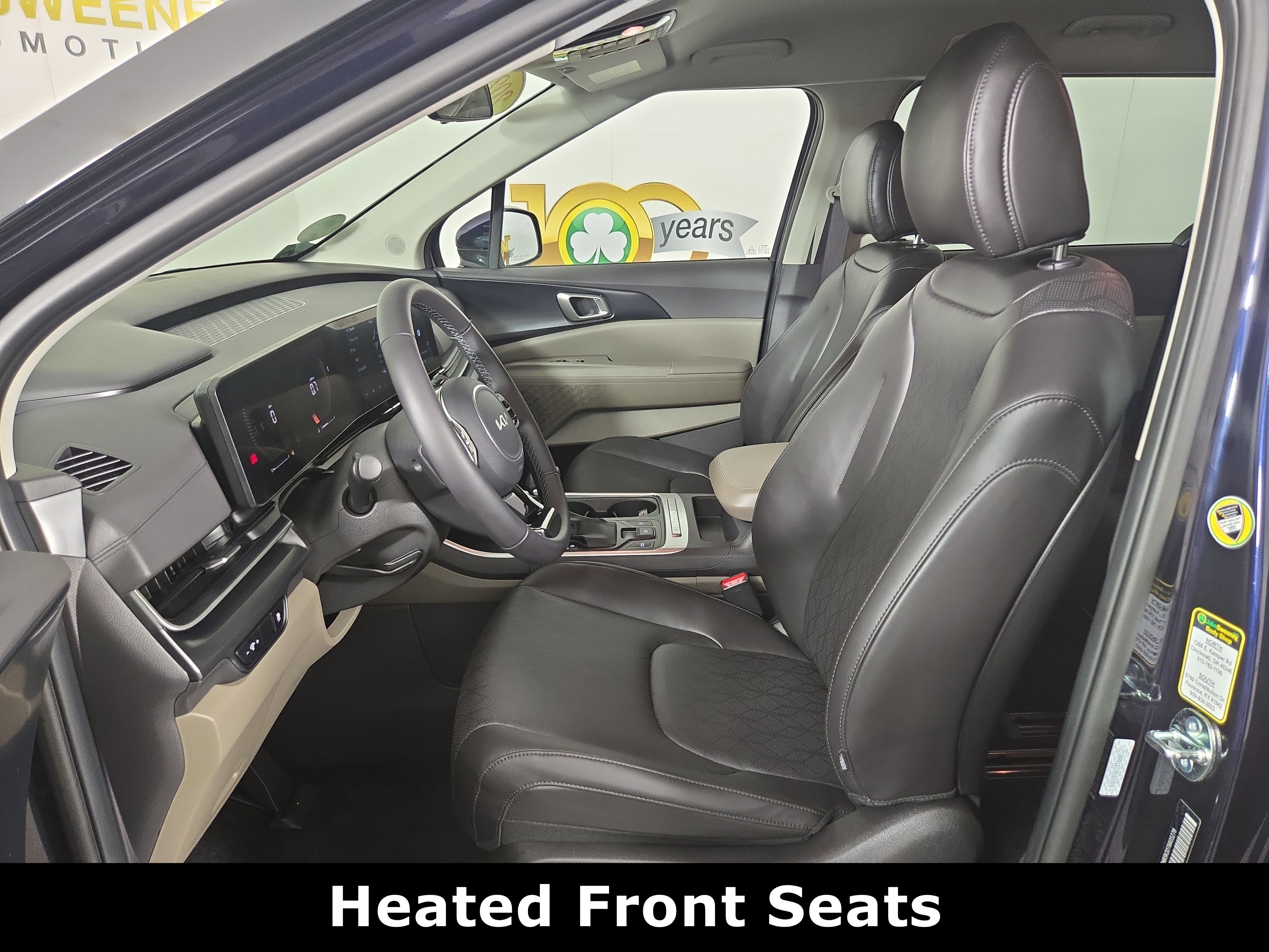Used 2026 Kia Carnival FWD image 11