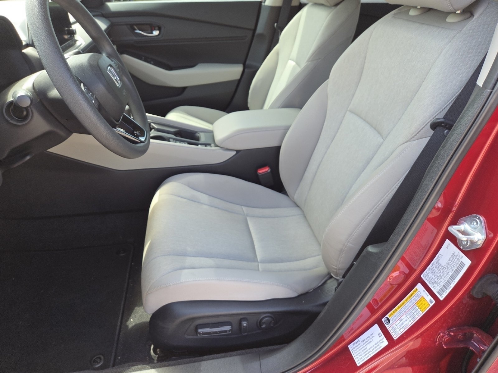 Used 2025 Honda Accord SE image 23