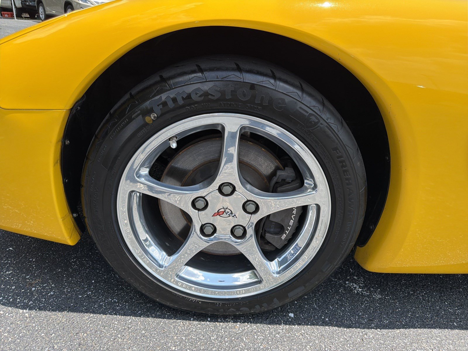 Used 2000 Chevrolet Corvette Coupe w/ Roof Pkg RWD image 11