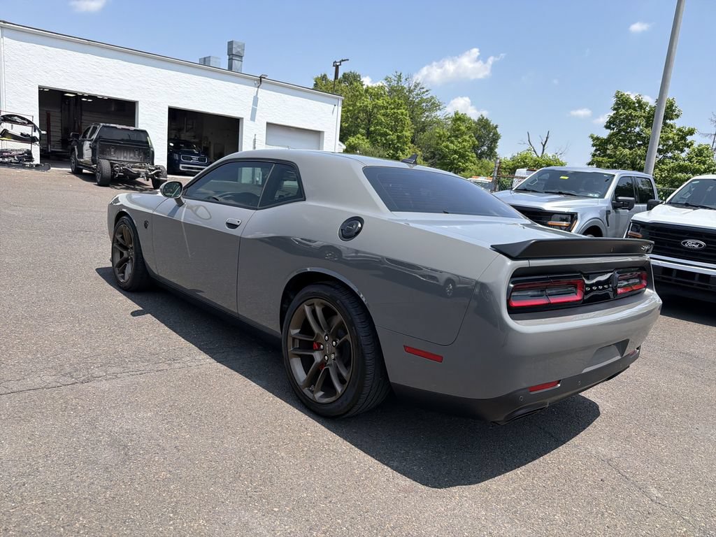 Used 2023 Dodge Challenger SRT Hellcat w/ Driver Convenience Group RWD image 3
