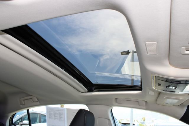 Certified 2023 Lexus ES 300h w/ Premium Package FWD image 6