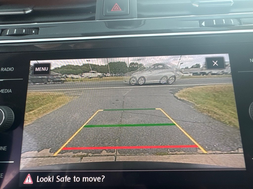 Used 2019 Volkswagen Tiguan SEL Premium image 24