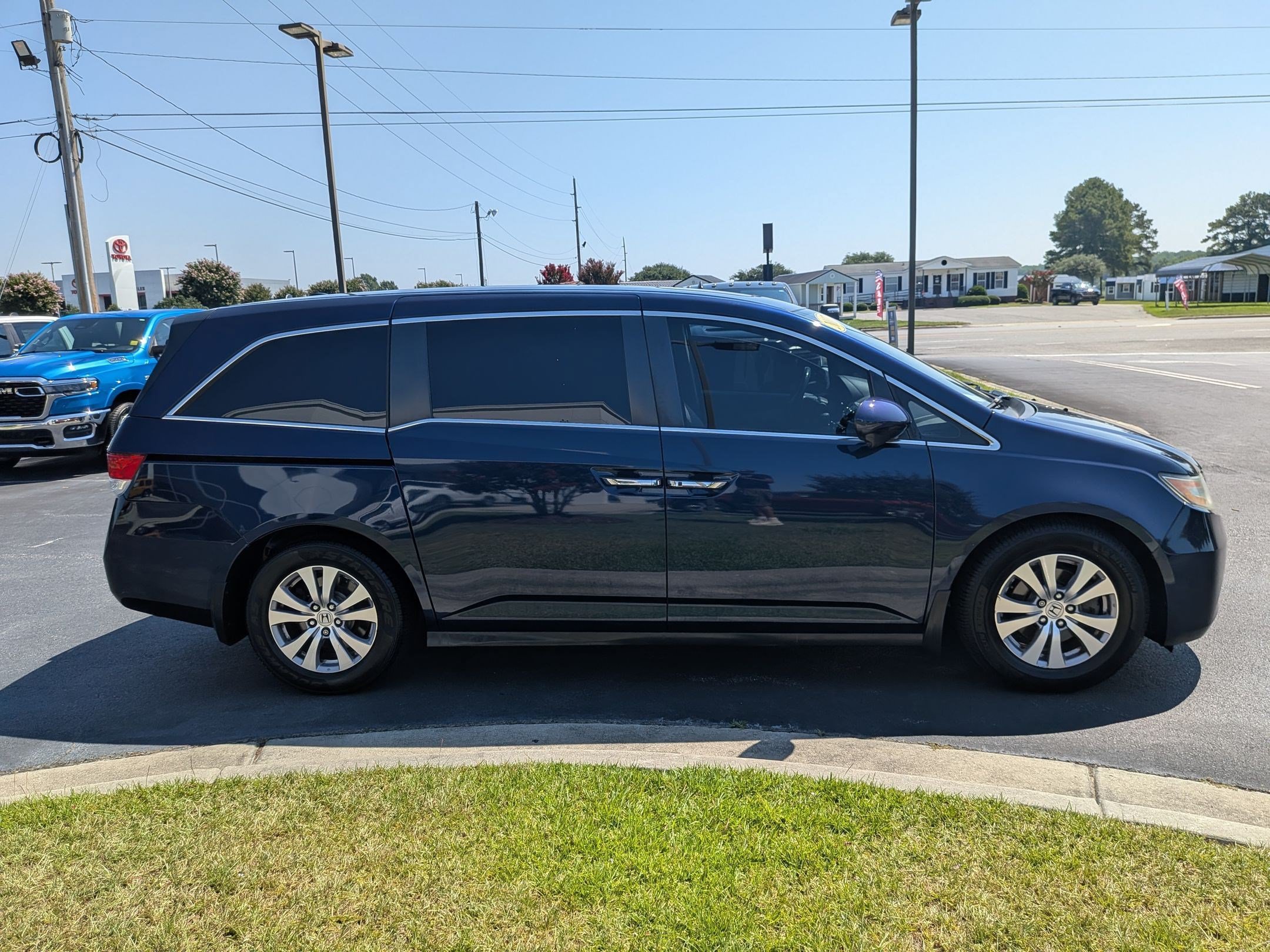 Used 2017 Honda Odyssey EX-L image 4