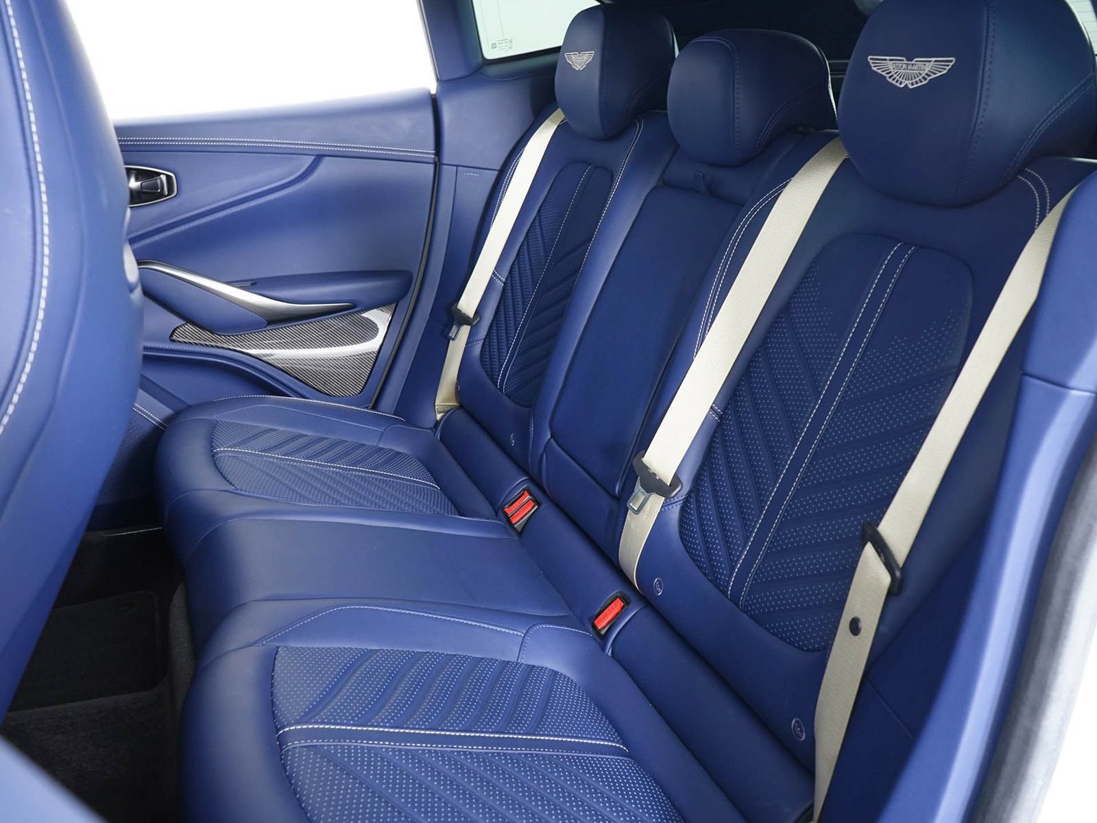 Used 2024 Aston Martin DBX 707 AWD/4WD image 25