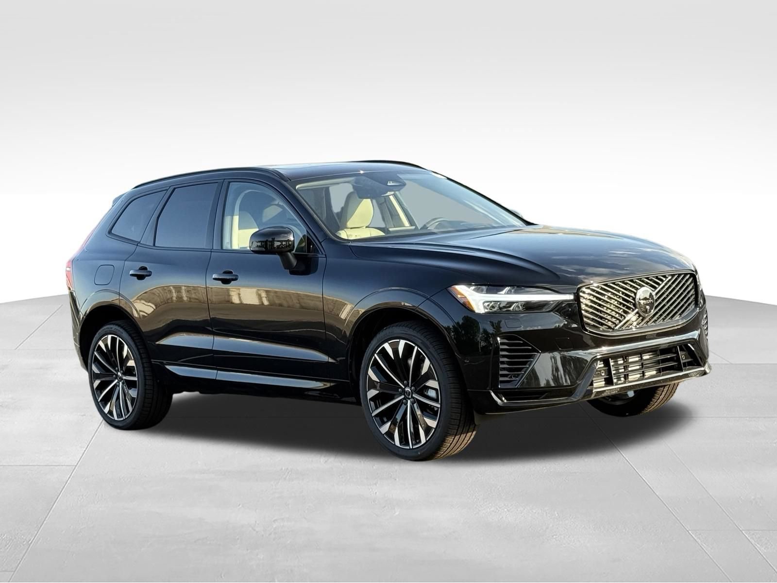 New 2026 Volvo XC60 T8 Ultra w/ Protection Package Premier AWD/4WD image 8