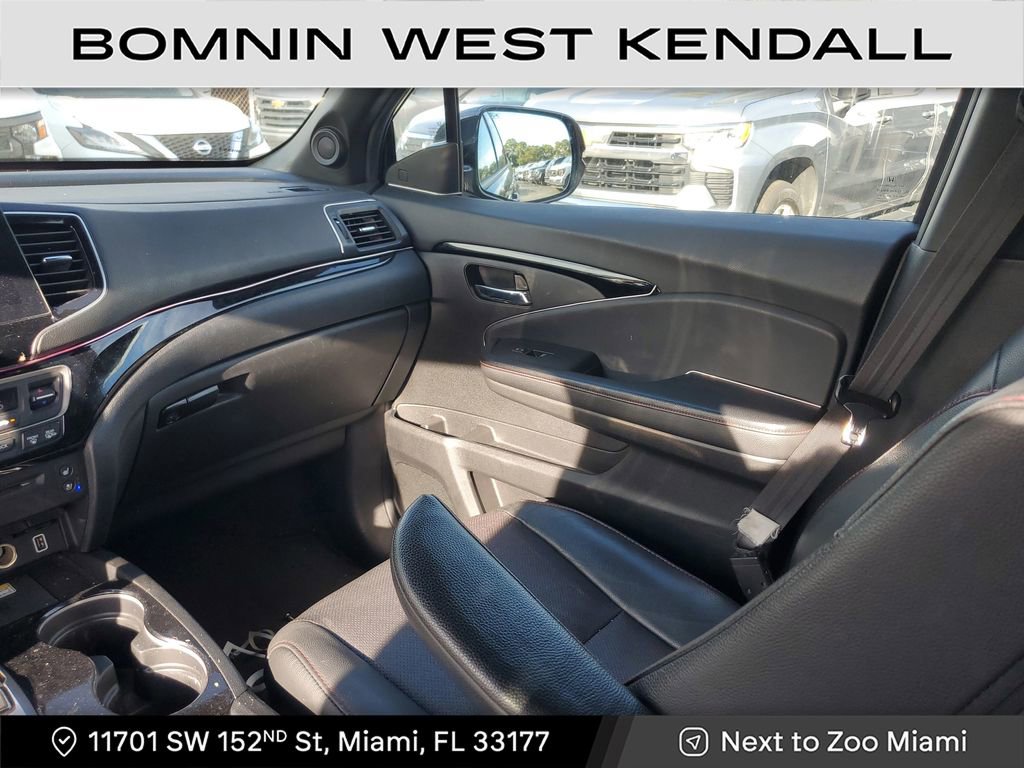 Used 2022 Honda Pilot Black Edition image 17