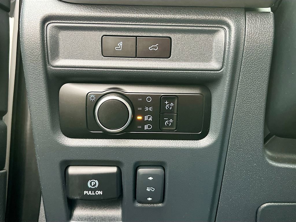 Used 2023 Ford Expedition XLT image 10