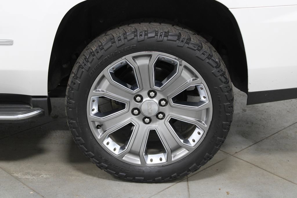 Used 2016 GMC Yukon Denali w/ Open Road Package image 19