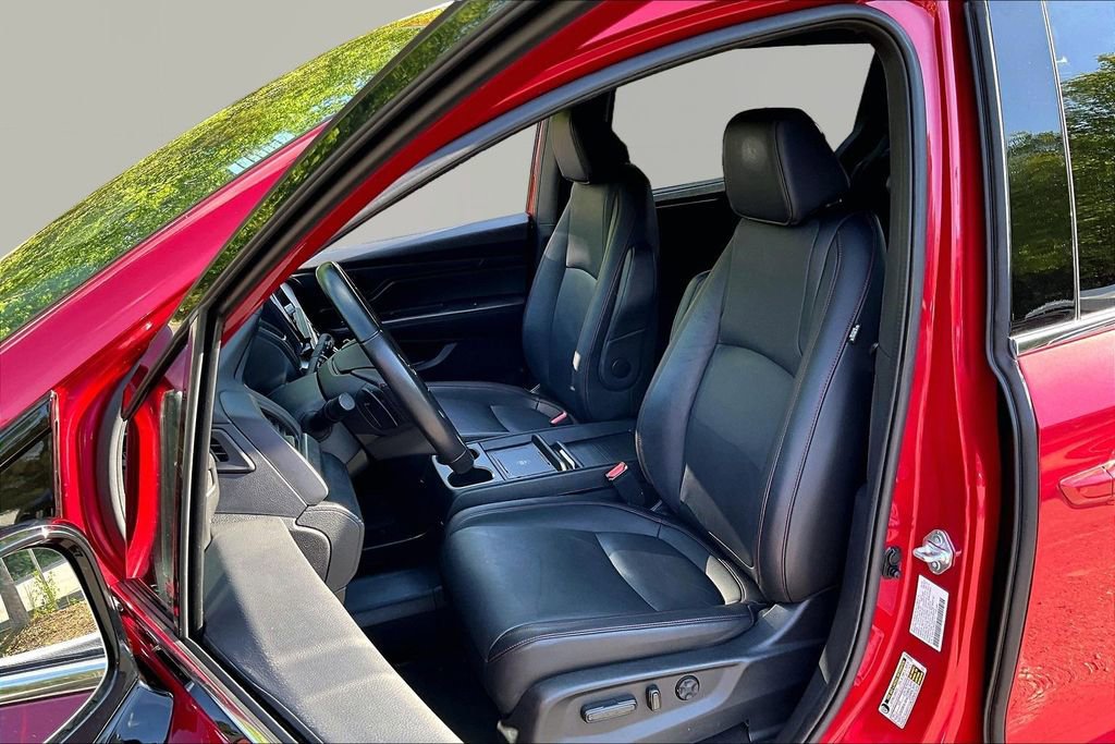 Used 2025 Honda Odyssey Sport-L image 17