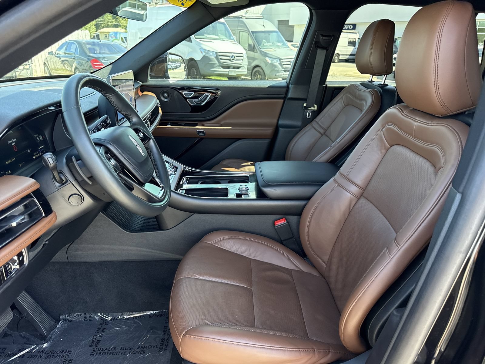 Used 2023 Lincoln Aviator Grand Touring w/ Elements Package Plus AWD/4WD image 9