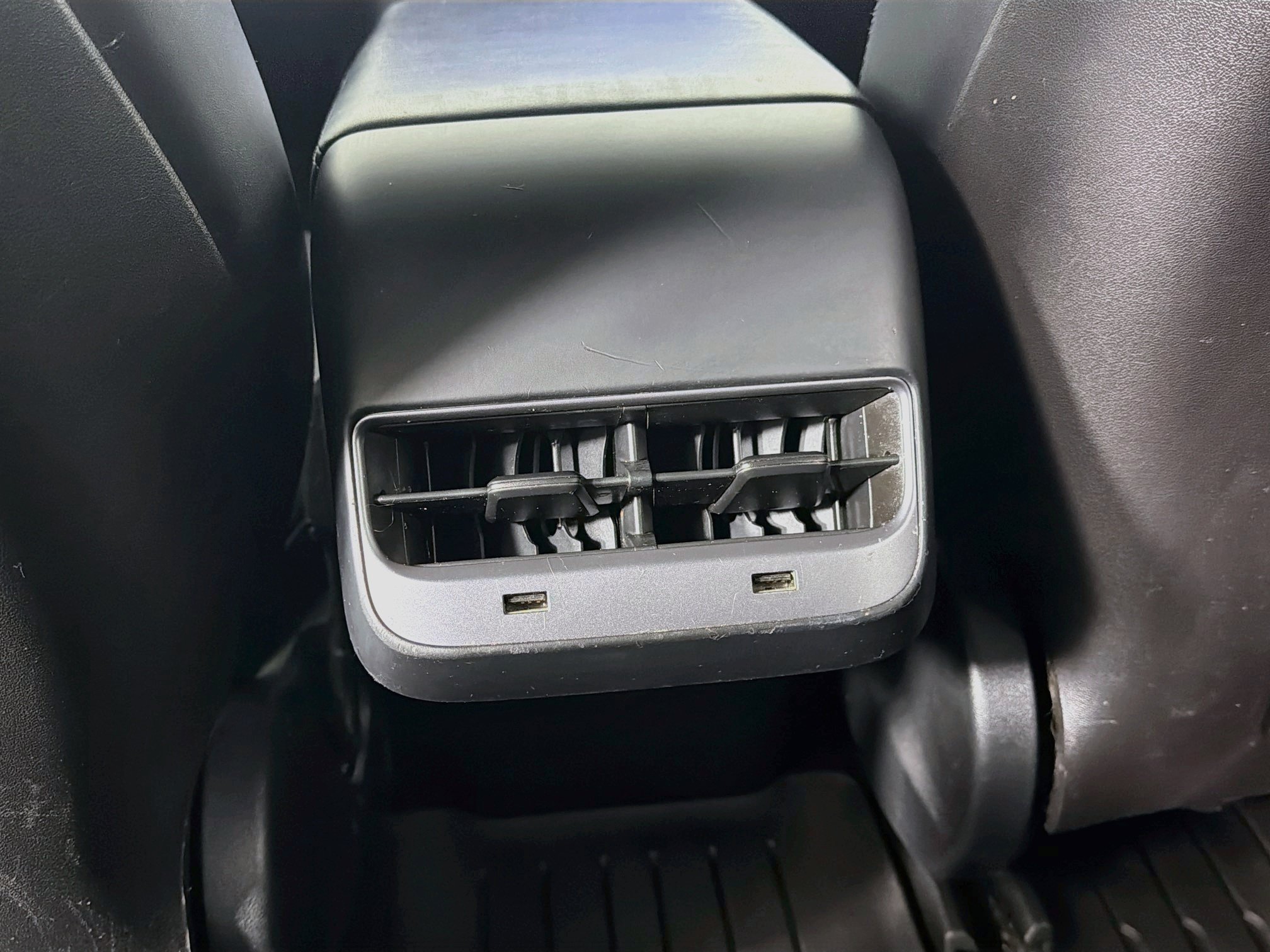 Used 2018 Tesla Model 3 Long Range RWD image 27