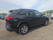 Used 2022 Toyota RAV4 XLE AWD/4WD video 3