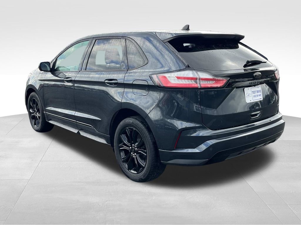 Used 2022 Ford Edge SE w/ Black Appearance Package image 6