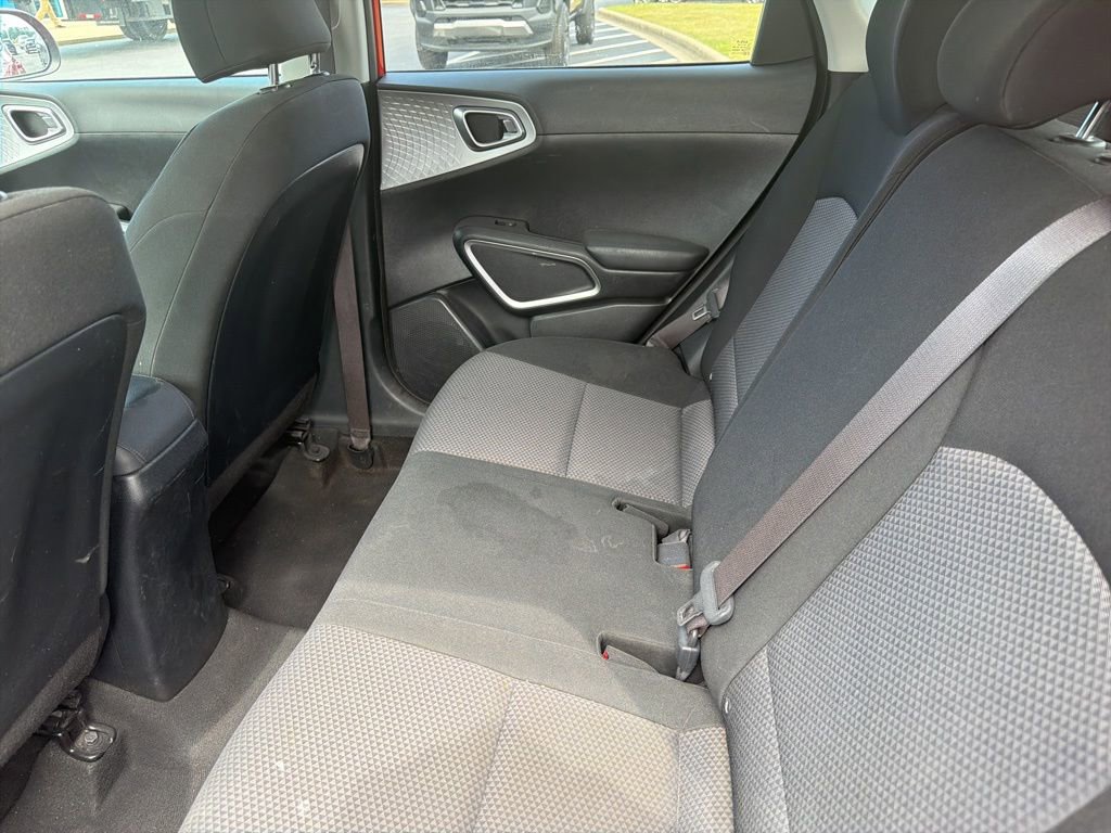 Used 2022 Kia Soul LX w/ Technology Package FWD image 9