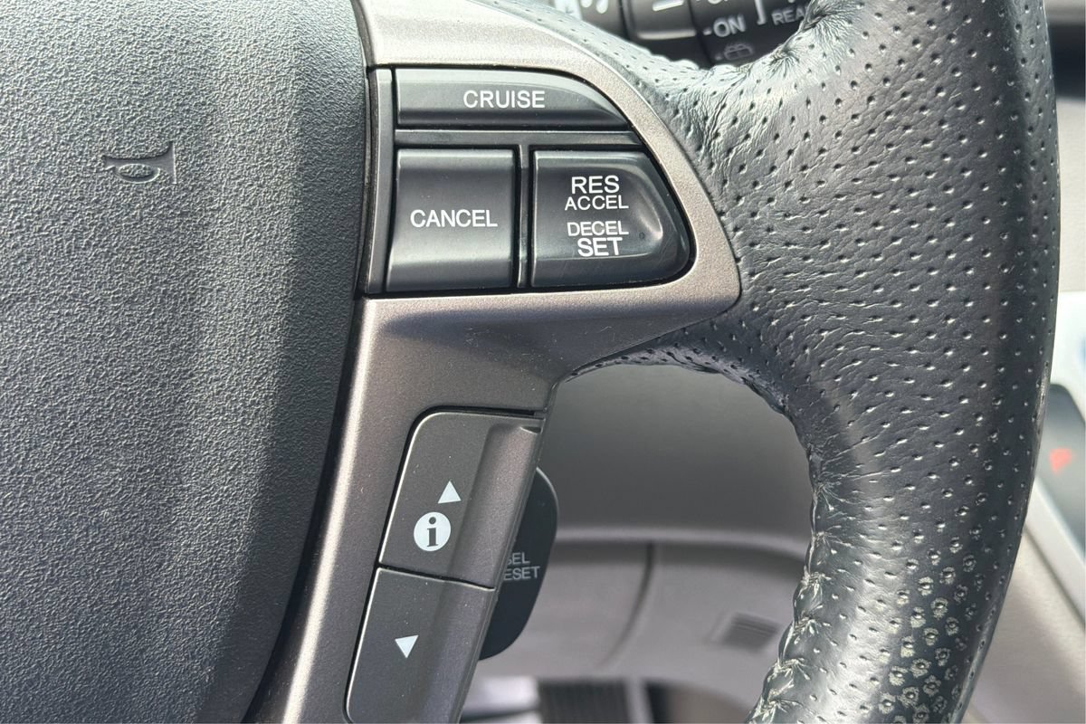 Used 2015 Honda Odyssey Touring Elite image 36