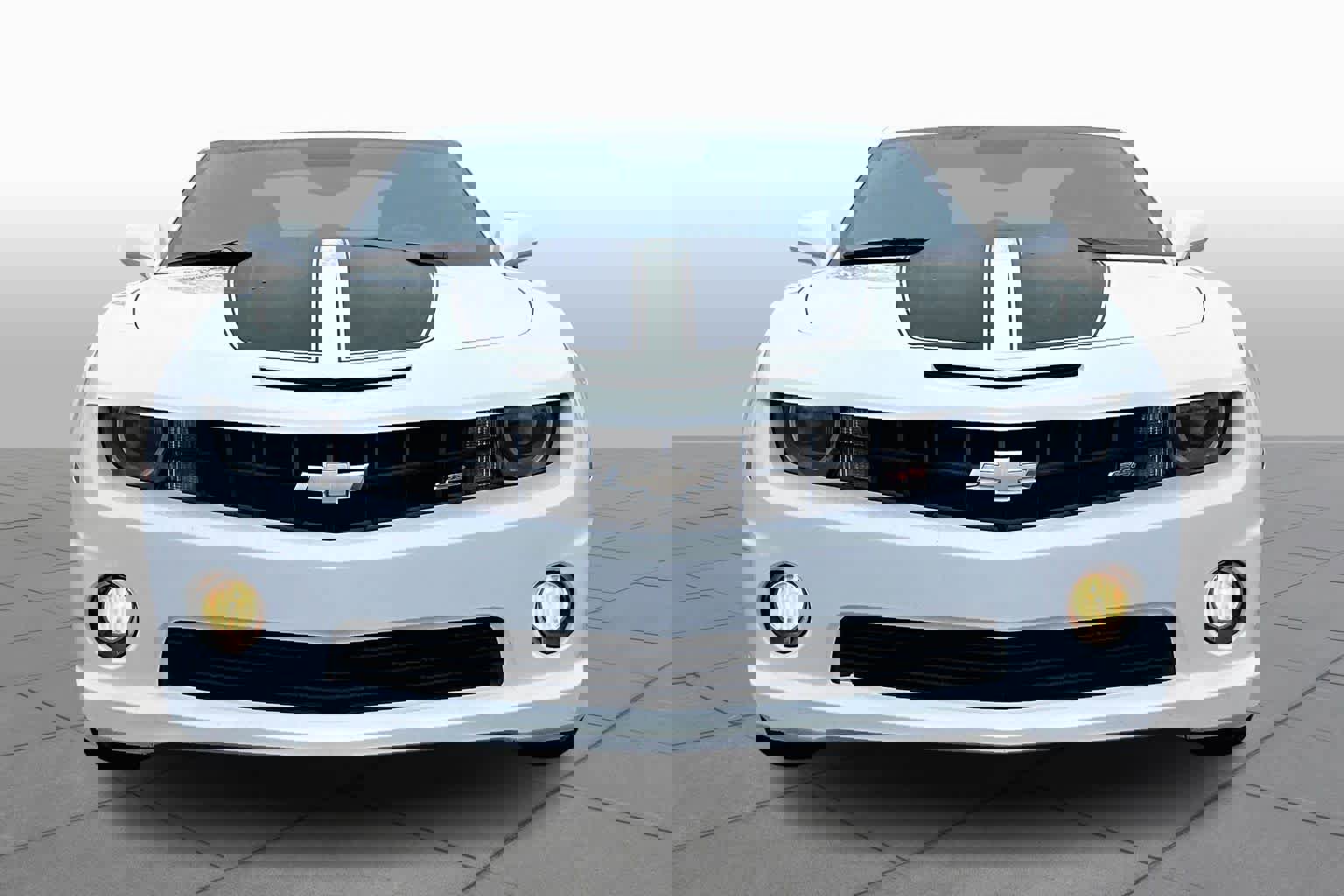 Used 2011 Chevrolet Camaro SS w/ RS Package image 3