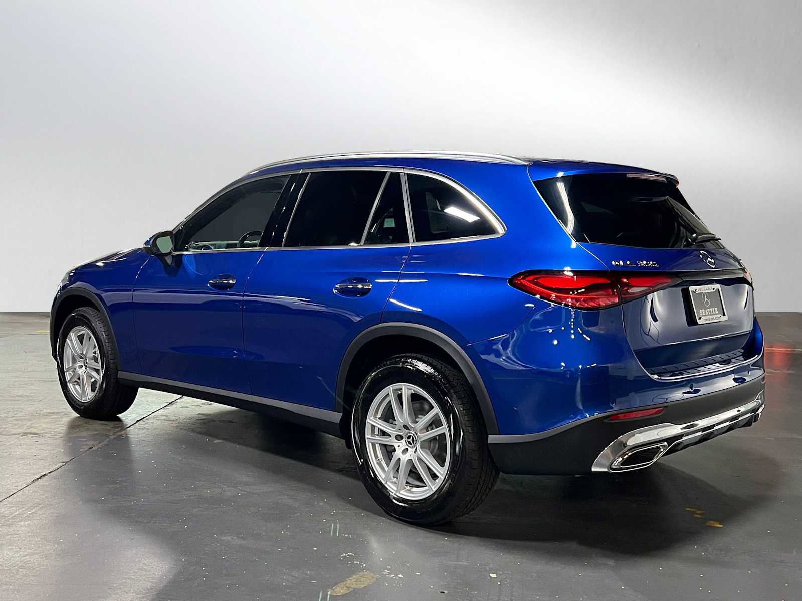 New 2025 Mercedes-Benz GLC 300 4MATIC image 5