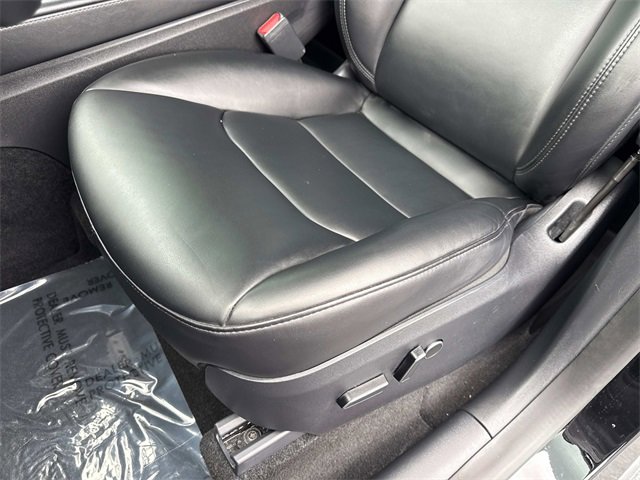 Used 2023 Tesla Model Y Long Range image 18
