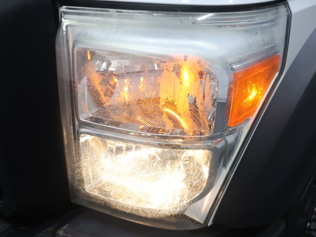 Used 2015 Ford F550 2WD Regular Cab Super Duty image 22