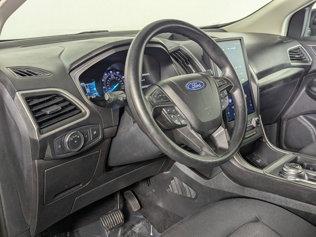 Used 2022 Ford Edge SE w/ Black Appearance Package AWD/4WD image 13