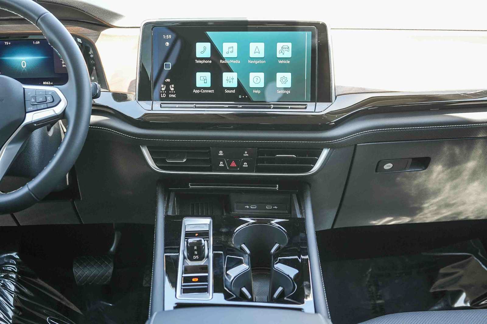 Certified 2026 Volkswagen Atlas SE FWD image 13