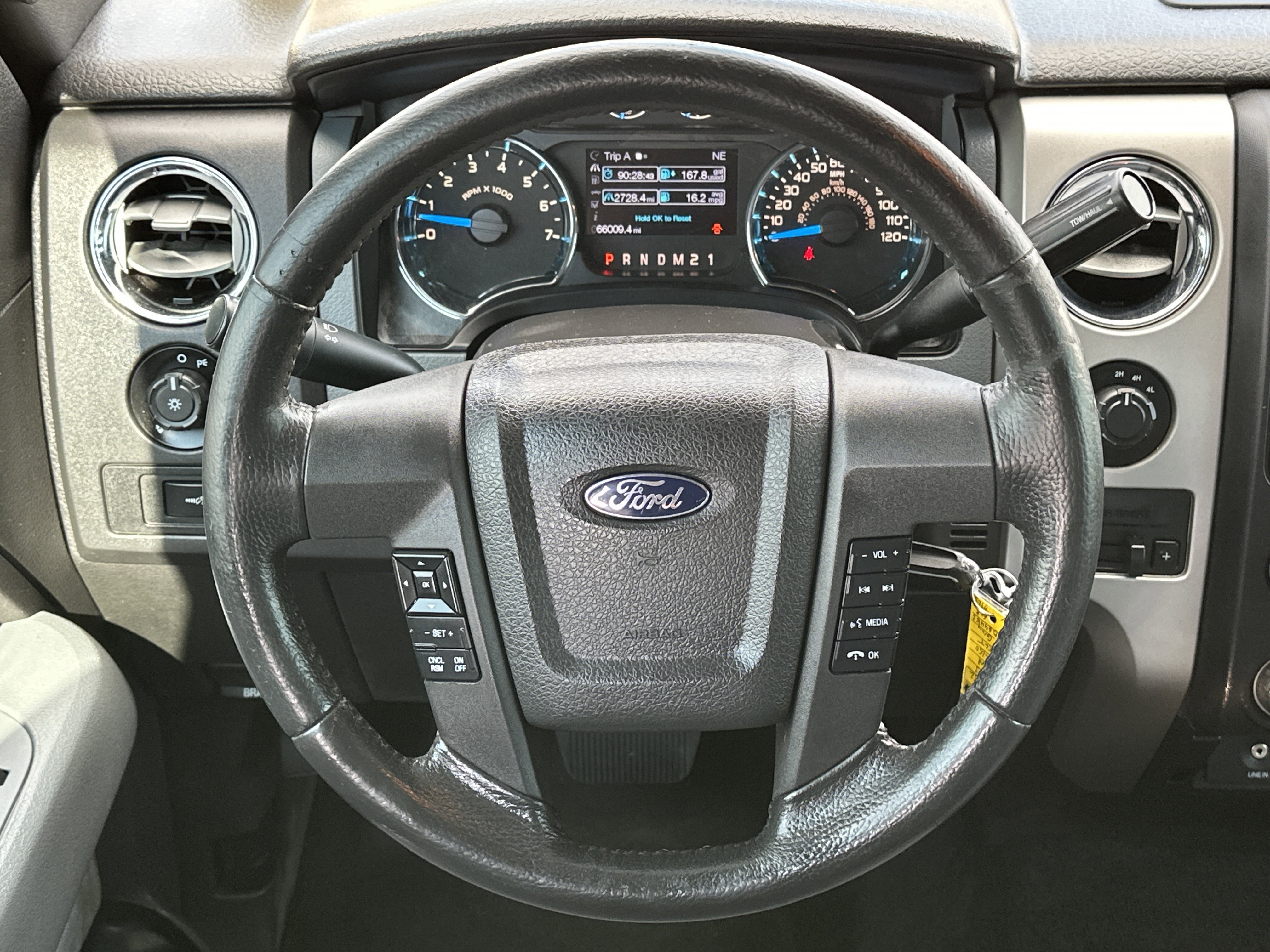 Used 2013 Ford F150 XLT w/ Mid Equipment Group image 24