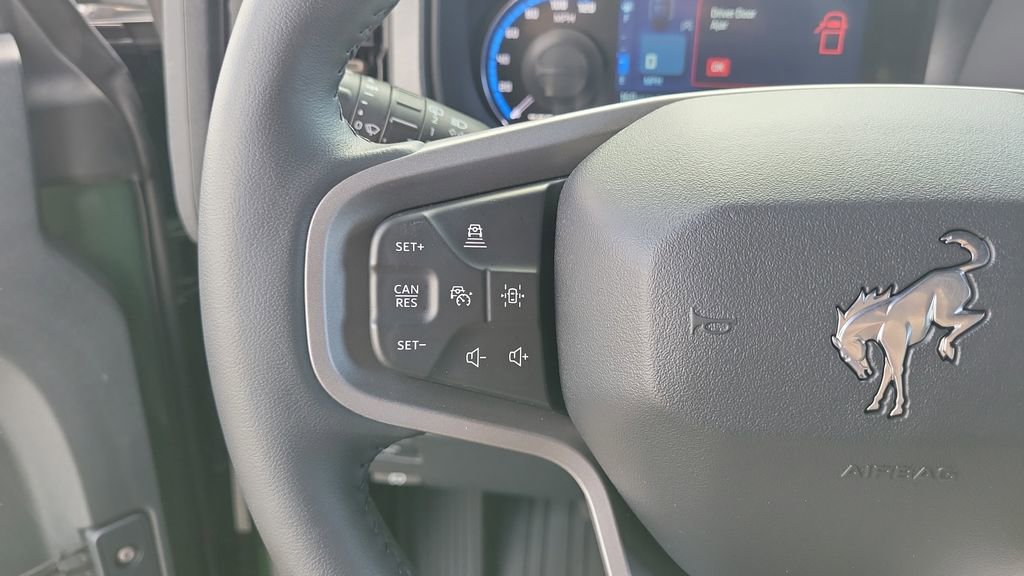 Used 2024 Ford Bronco Outer Banks image 32